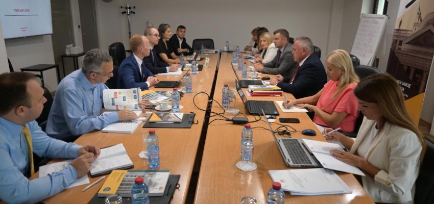 Работна средба со претставниците на ММФ