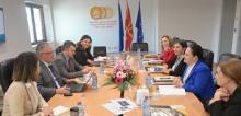 Насловна вршење ревизија родова еднаквост