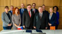 Заедничка фотографија на двете делегации